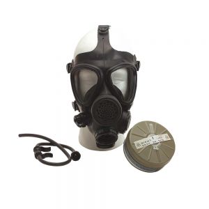 ISRAELI MILITARY M-15 GAS MASK WITH UNIVERSAL DRINK TUBE AND CANISTER